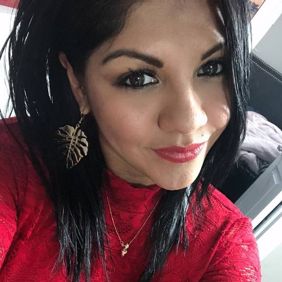 Meet your Posher, Singarita - Picture 1 of 1